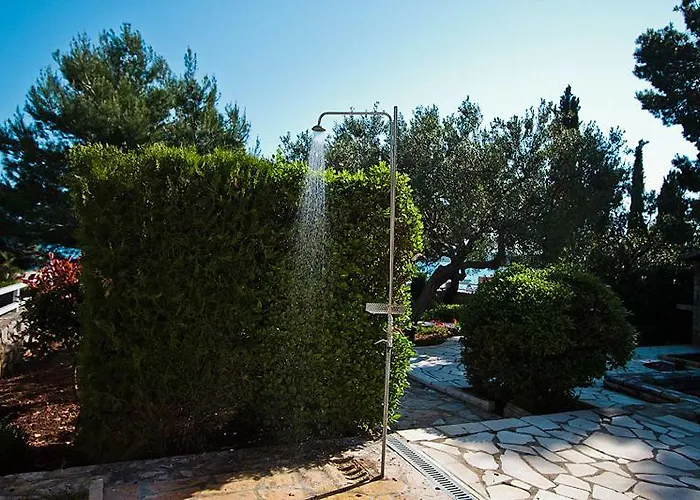 Villa On The Pirovac