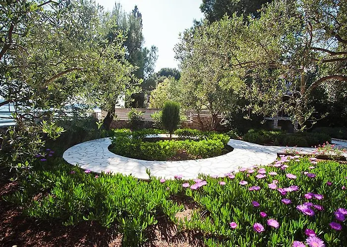 Villa On The Pirovac